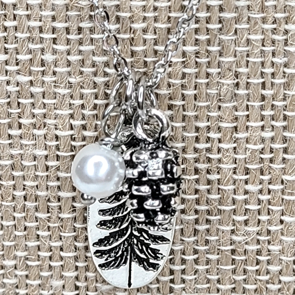 Pine Tree Necklace, NEW